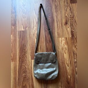 M0851 Olive Leather Crossbody Bag Made in Canada